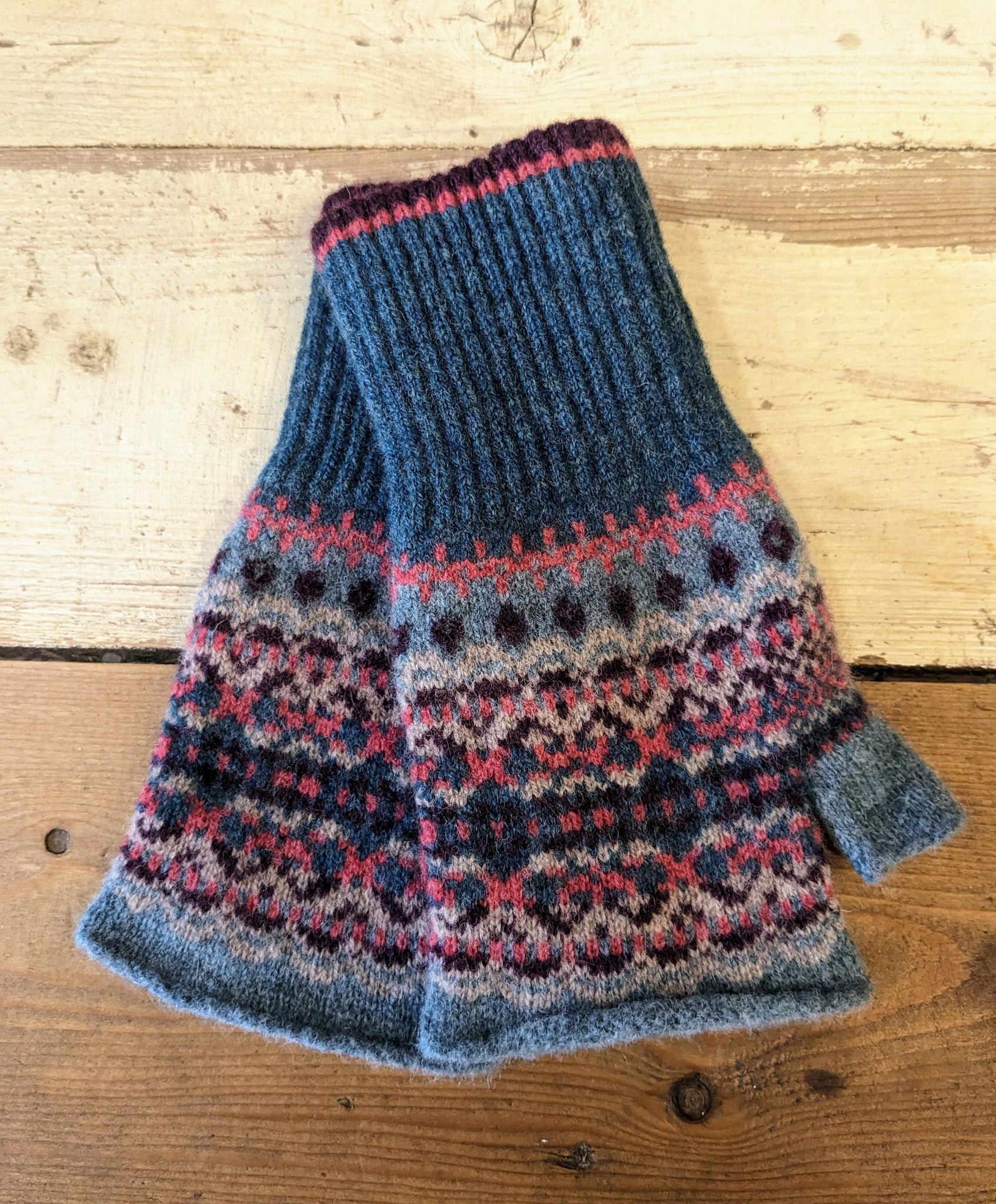 Lambswool Mitts In Lugano Rose
