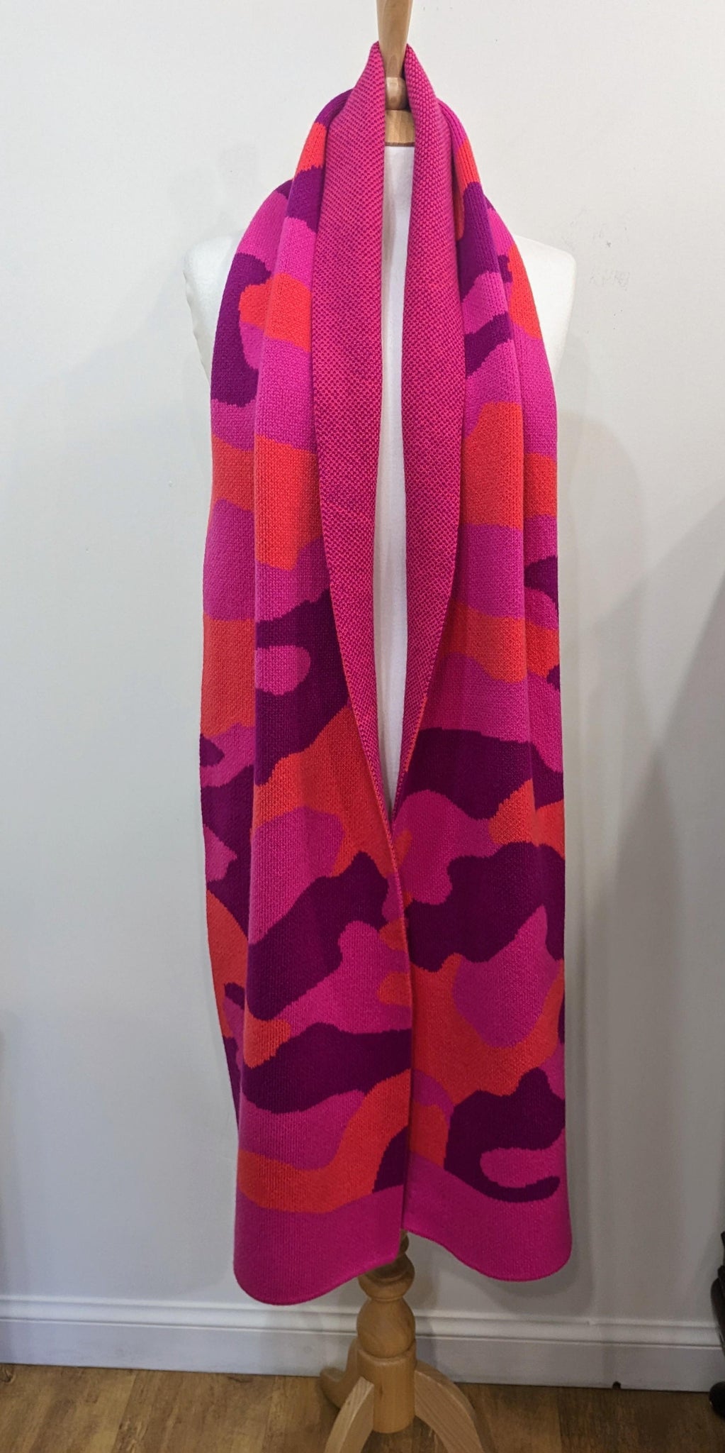 Camo Blanket Scarf In Pink Mix
