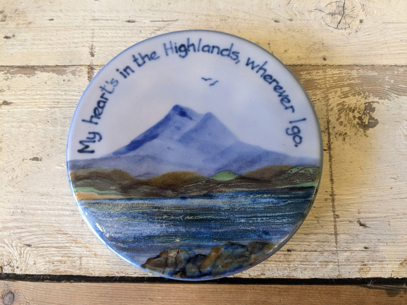 Highland Stoneware 'Heart's In The Highlands' Stand